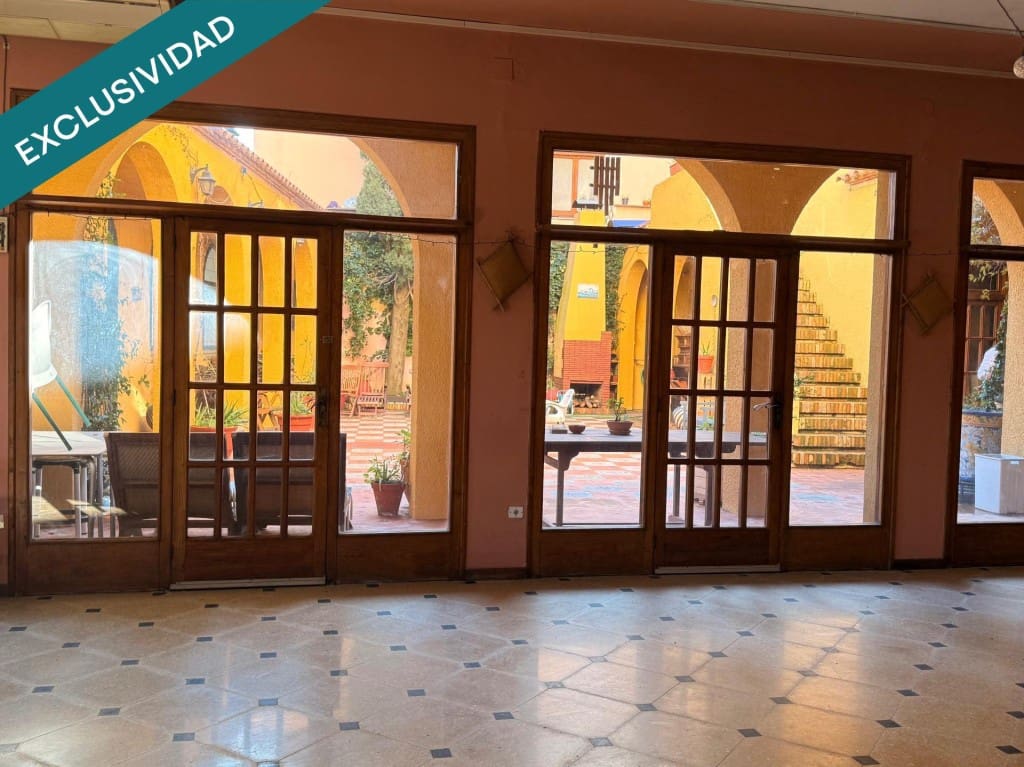 Büro zu verkaufen in Darnius - 2.970.000 € (Ref: 9714827)