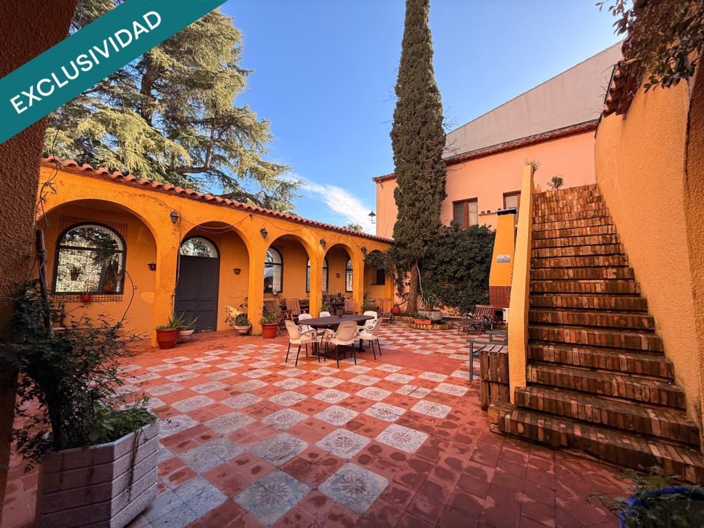 Büro zu verkaufen in Darnius - 2.970.000 € (Ref: 9714827)