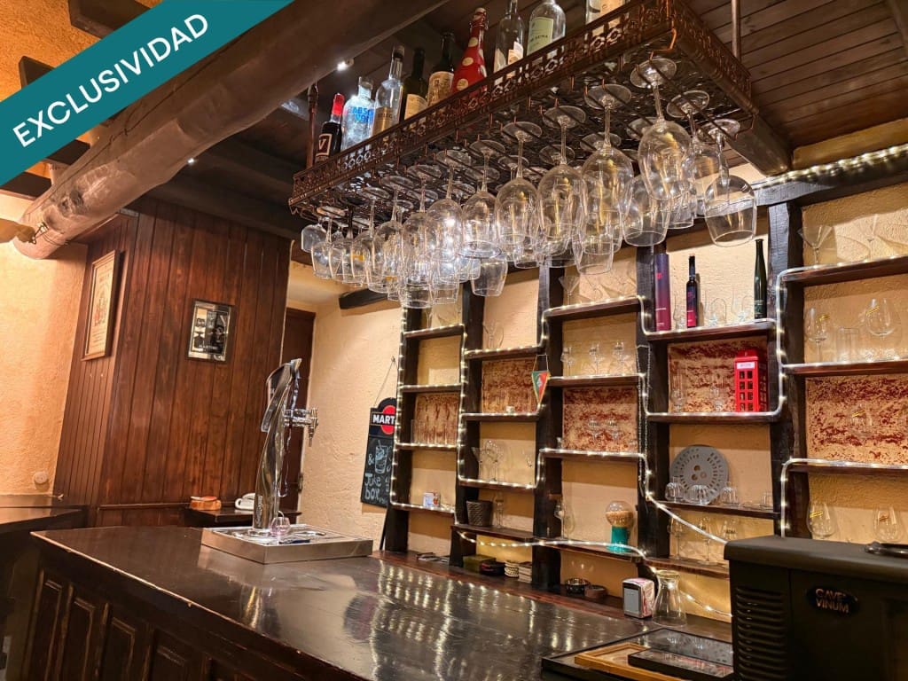 Büro zu verkaufen in Darnius - 2.970.000 € (Ref: 9714827)