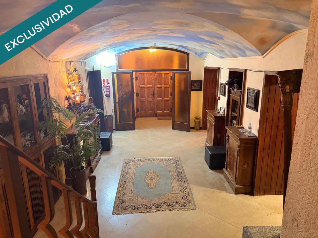 Büro zu verkaufen in Darnius - 2.970.000 € (Ref: 9714827)