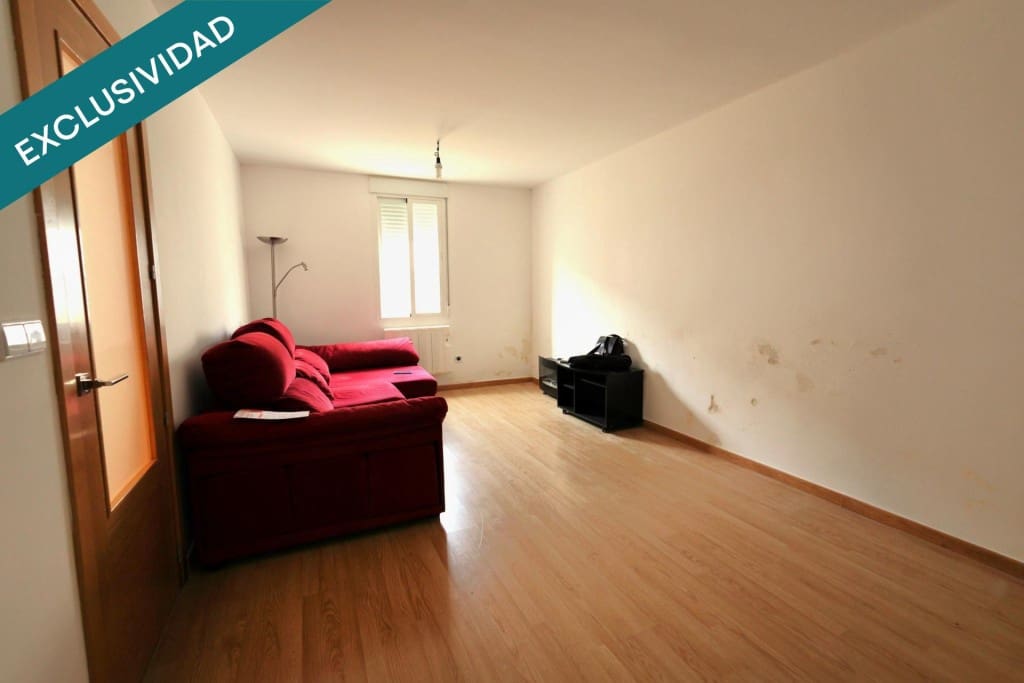 2 bedroom Terraced Villa for sale in Molinaseca - € 55,000 (Ref: 9714828)