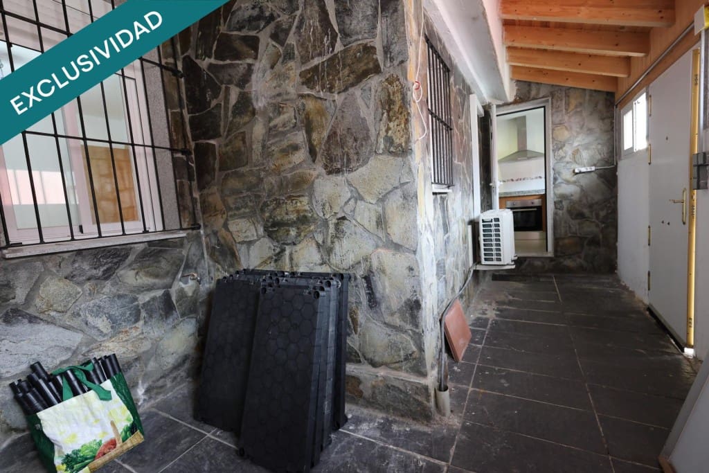 2 bedroom Terraced Villa for sale in Molinaseca - € 55,000 (Ref: 9714828)