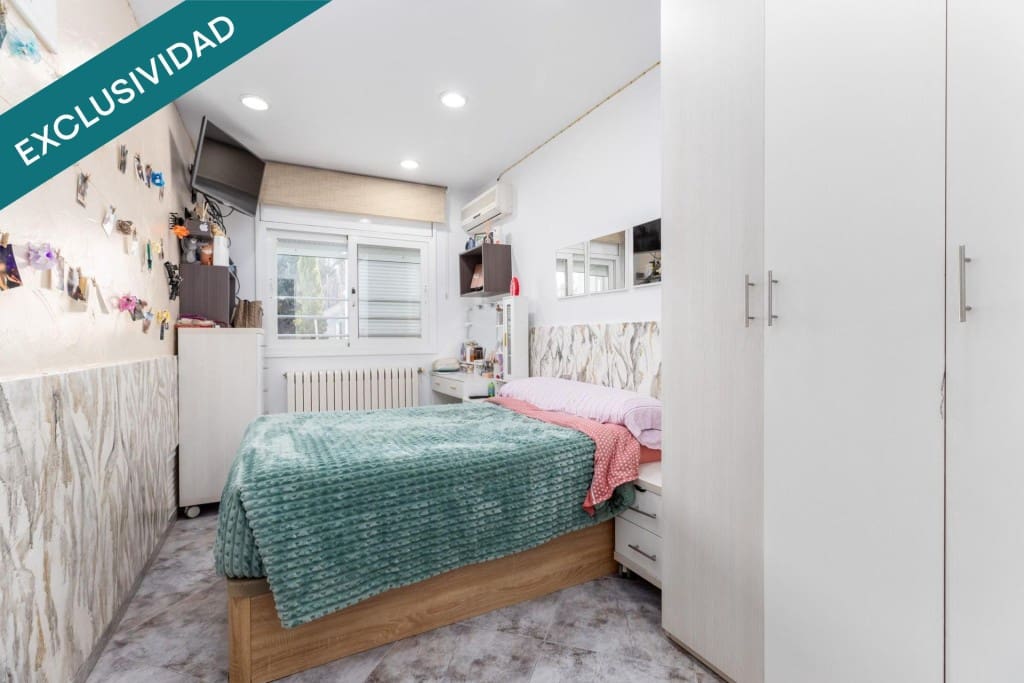 4 soveværelse Villa til salg i Santa Susanna med swimmingpool garage - € 995.000 (Ref: 9719799)