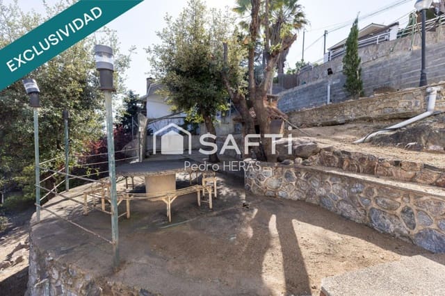 4 bedroom Villa for sale in Santa Susanna with pool garage - € 995,000 (Ref: 9719799)