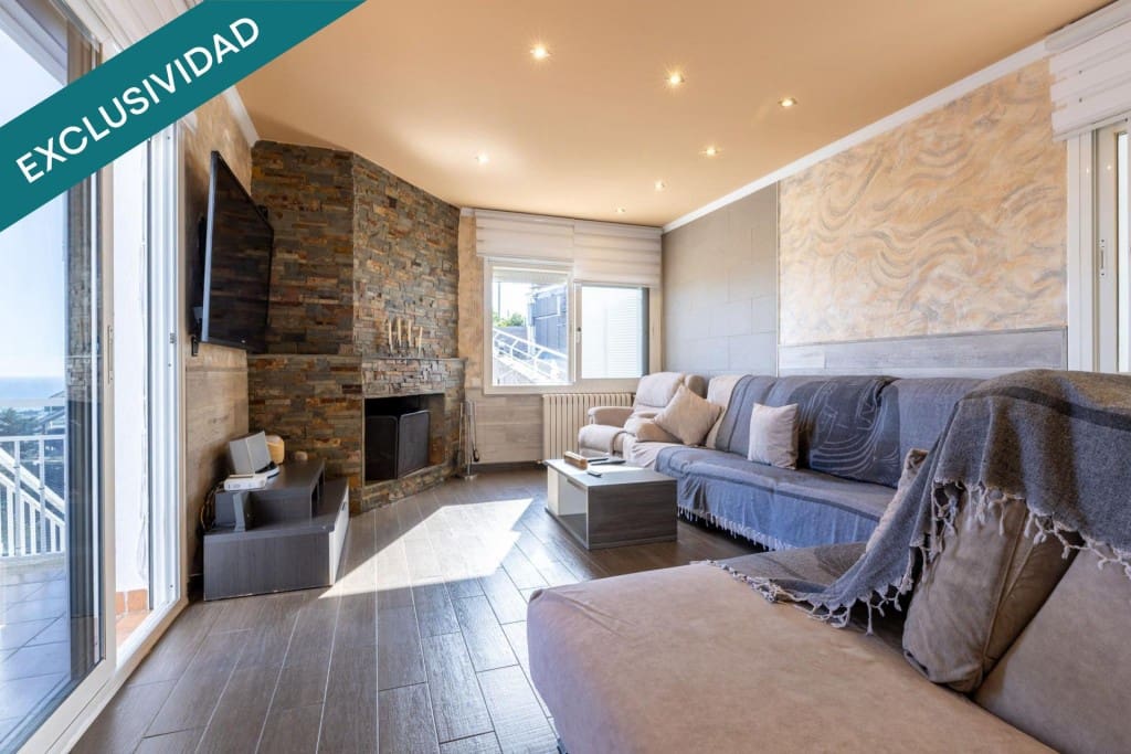 4 soveværelse Villa til salg i Santa Susanna med swimmingpool garage - € 995.000 (Ref: 9719799)