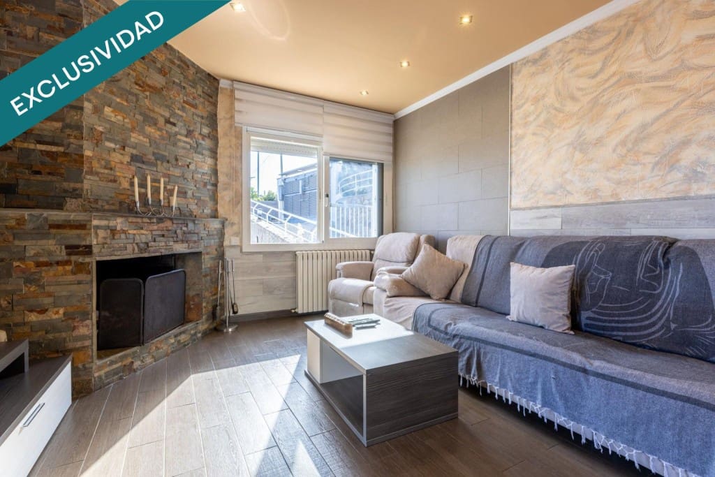 4 soveværelse Villa til salg i Santa Susanna med swimmingpool garage - € 995.000 (Ref: 9719799)