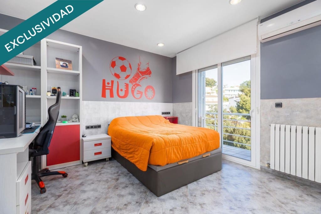 4 soveværelse Villa til salg i Santa Susanna med swimmingpool garage - € 995.000 (Ref: 9719799)