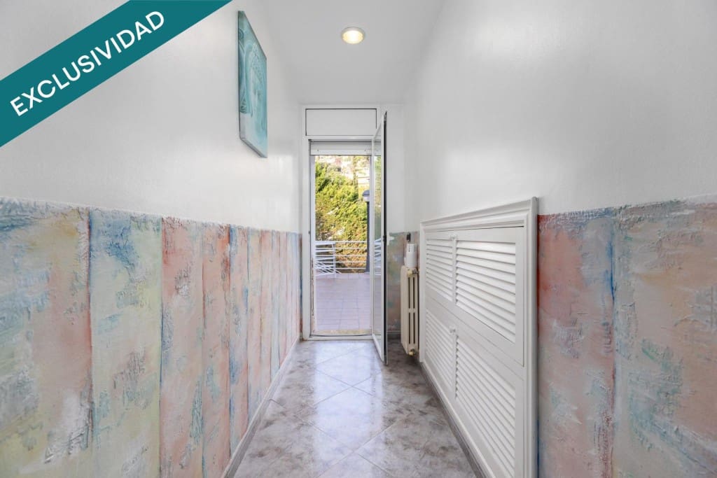 4 soveværelse Villa til salg i Santa Susanna med swimmingpool garage - € 995.000 (Ref: 9719799)