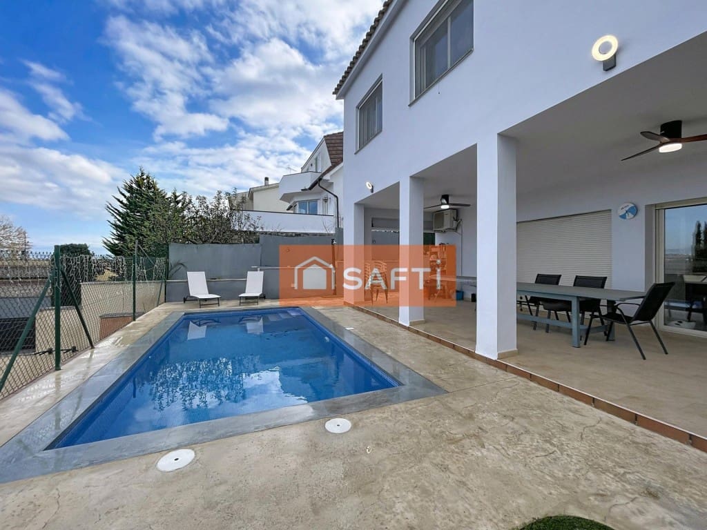 5 bedroom Villa for sale in Pacs del Penedes with pool garage - € 450,000 (Ref: 9719801)