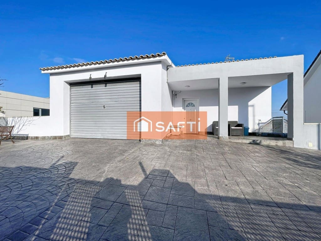 5 bedroom Villa for sale in Pacs del Penedes with pool garage - € 450,000 (Ref: 9719801)