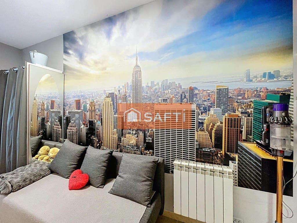 5 bedroom Villa for sale in Pacs del Penedes with pool garage - € 450,000 (Ref: 9719801)