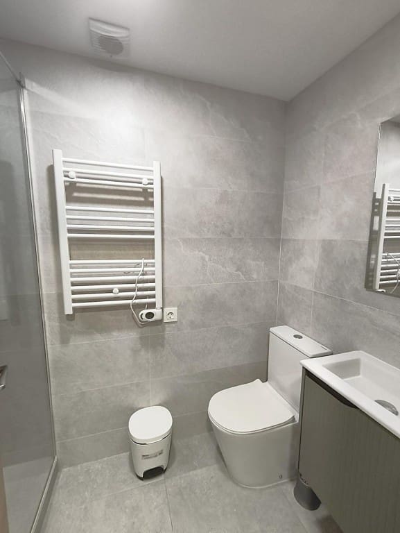 4 bedroom Apartment for sale in Huesca city - € 220,000 (Ref: 9719802)