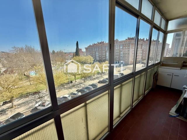 Apartamento de 3 habitaciones en Palencia ciudad en venta - 129.000 € (Ref: 9719803)