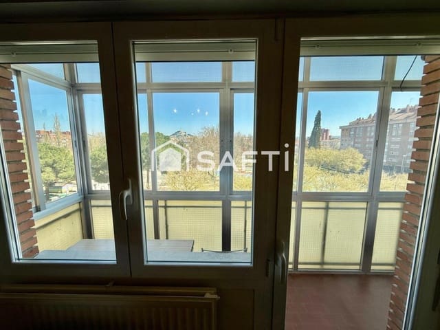 Apartamento de 3 habitaciones en Palencia ciudad en venta - 129.000 € (Ref: 9719803)