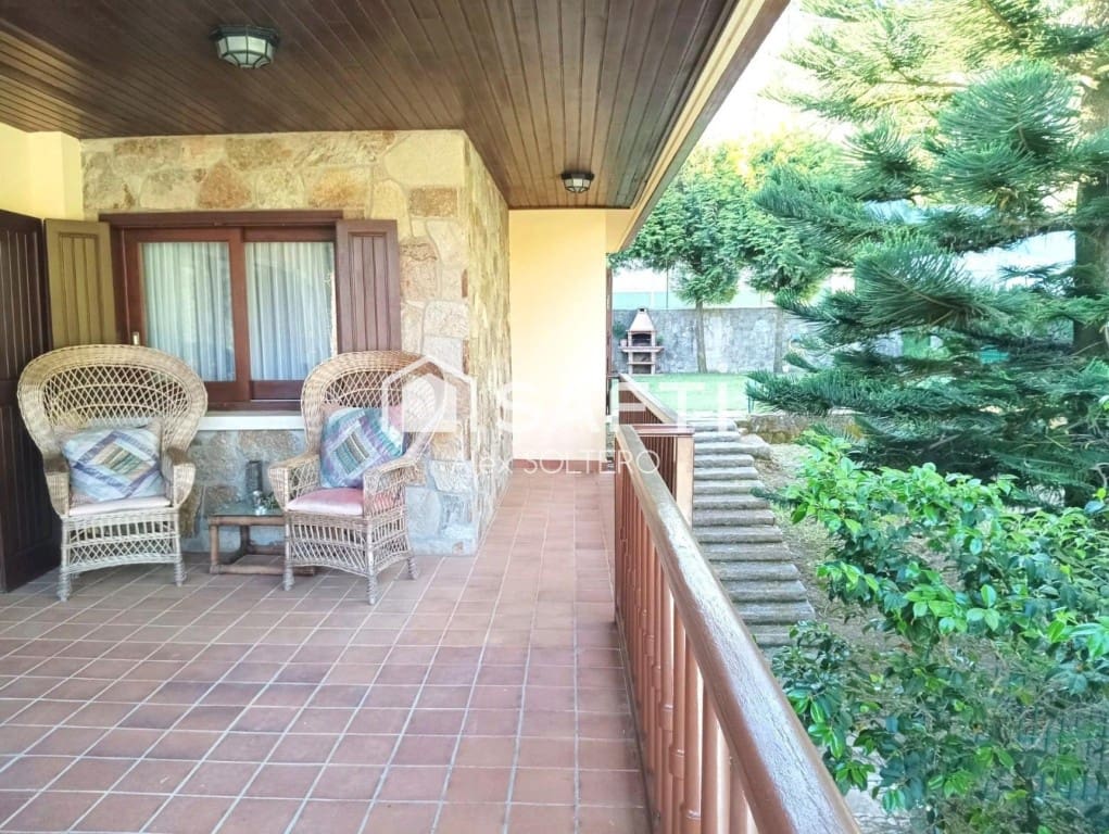 6 bedroom Villa for sale in Gondomar with pool garage - € 695,000 (Ref: 9719805)