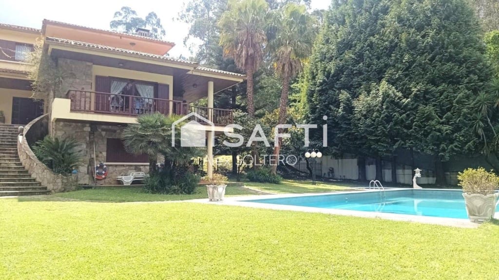 6 bedroom Villa for sale in Gondomar with pool garage - € 695,000 (Ref: 9719805)