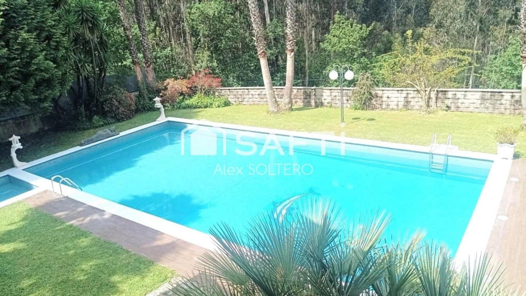 6 bedroom Villa for sale in Gondomar with pool garage - € 695,000 (Ref: 9719805)