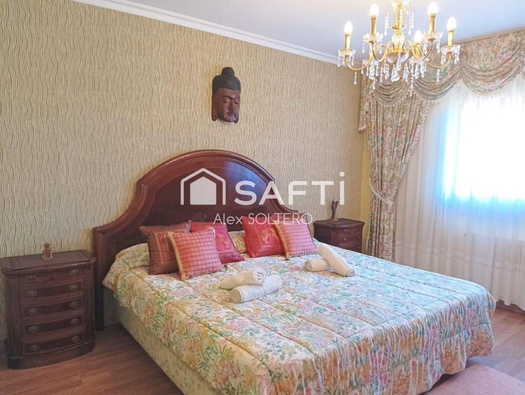 6 bedroom Villa for sale in Gondomar with pool garage - € 695,000 (Ref: 9719805)