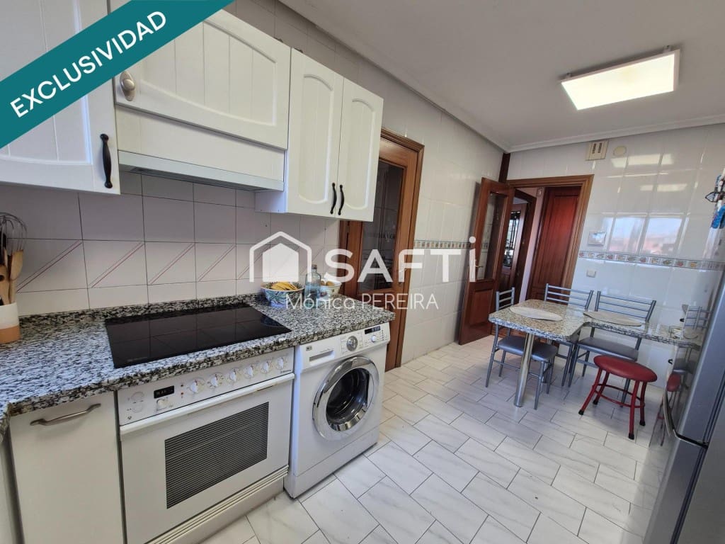 3 bedroom Apartment for sale in Leon city with garage - € 225,000 (Ref: 9719806)