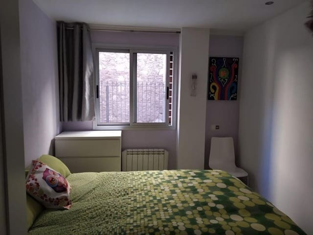 1 bedroom Apartment for sale in Badalona with garage - € 279,000 (Ref: 9719809)