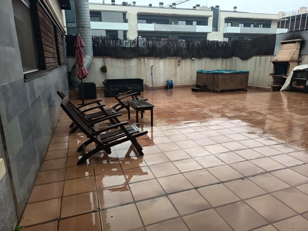 1 bedroom Apartment for sale in Badalona with garage - € 279,000 (Ref: 9719809)