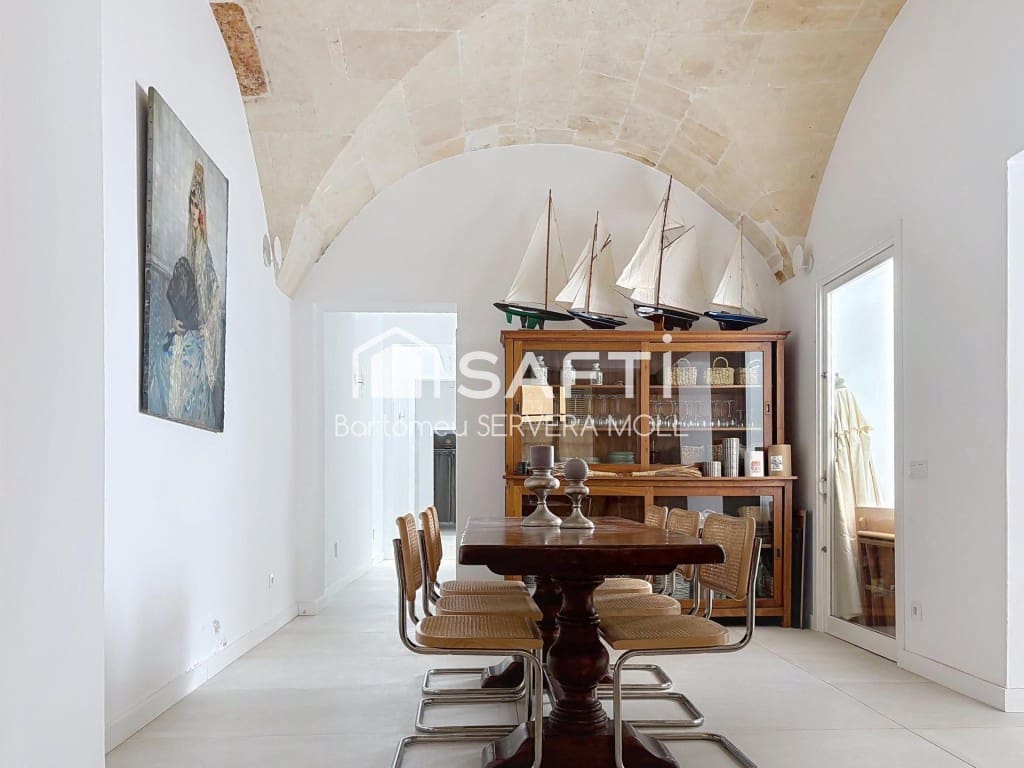 3 Zimmer Villa zu verkaufen in Ciutadella de Menorca mit Pool - 1.285.000 € (Ref: 9721535)