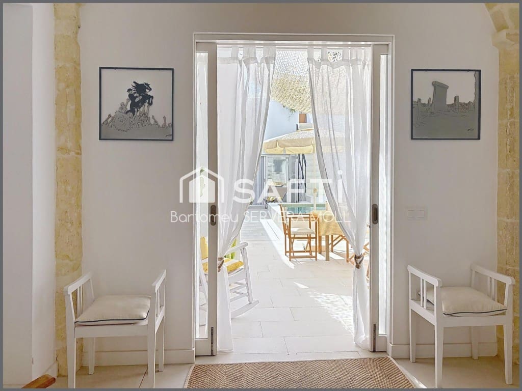 3 Zimmer Villa zu verkaufen in Ciutadella de Menorca mit Pool - 1.285.000 € (Ref: 9721535)