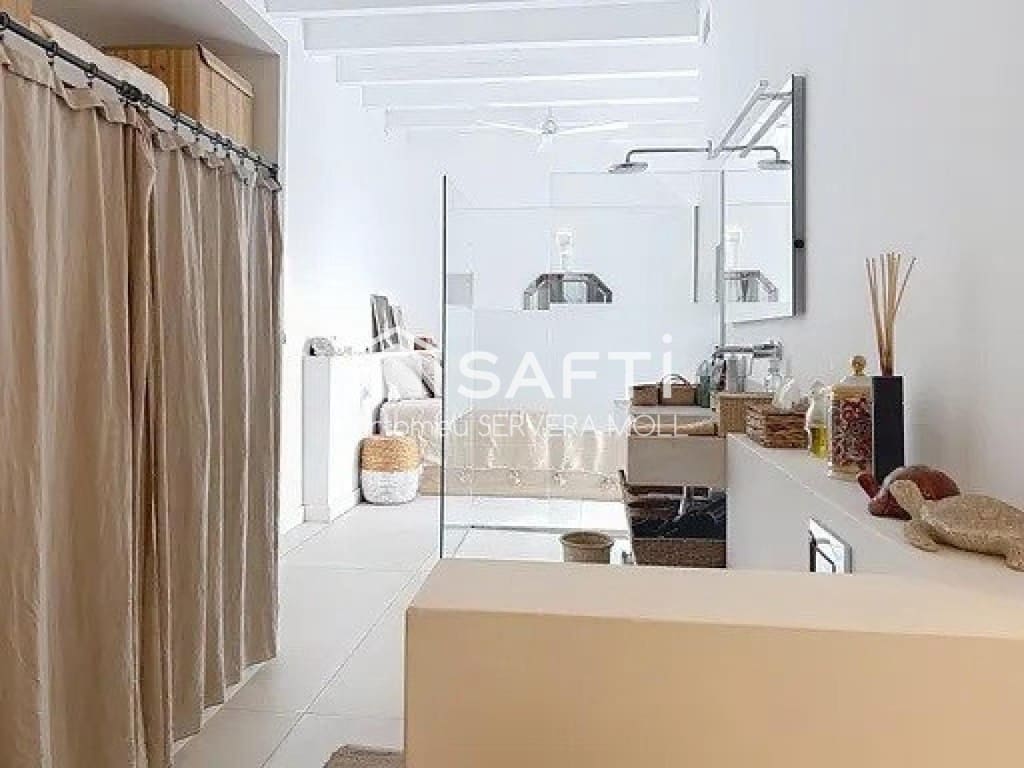 3 Zimmer Villa zu verkaufen in Ciutadella de Menorca mit Pool - 1.285.000 € (Ref: 9721535)