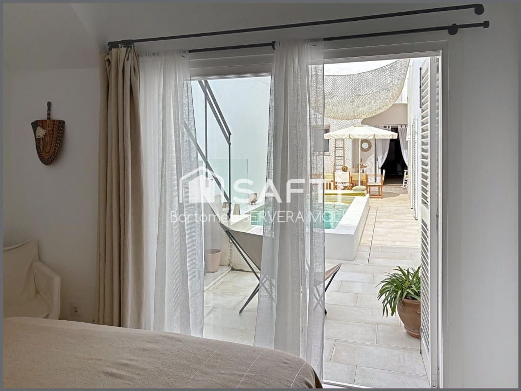 3 Zimmer Villa zu verkaufen in Ciutadella de Menorca mit Pool - 1.285.000 € (Ref: 9721535)