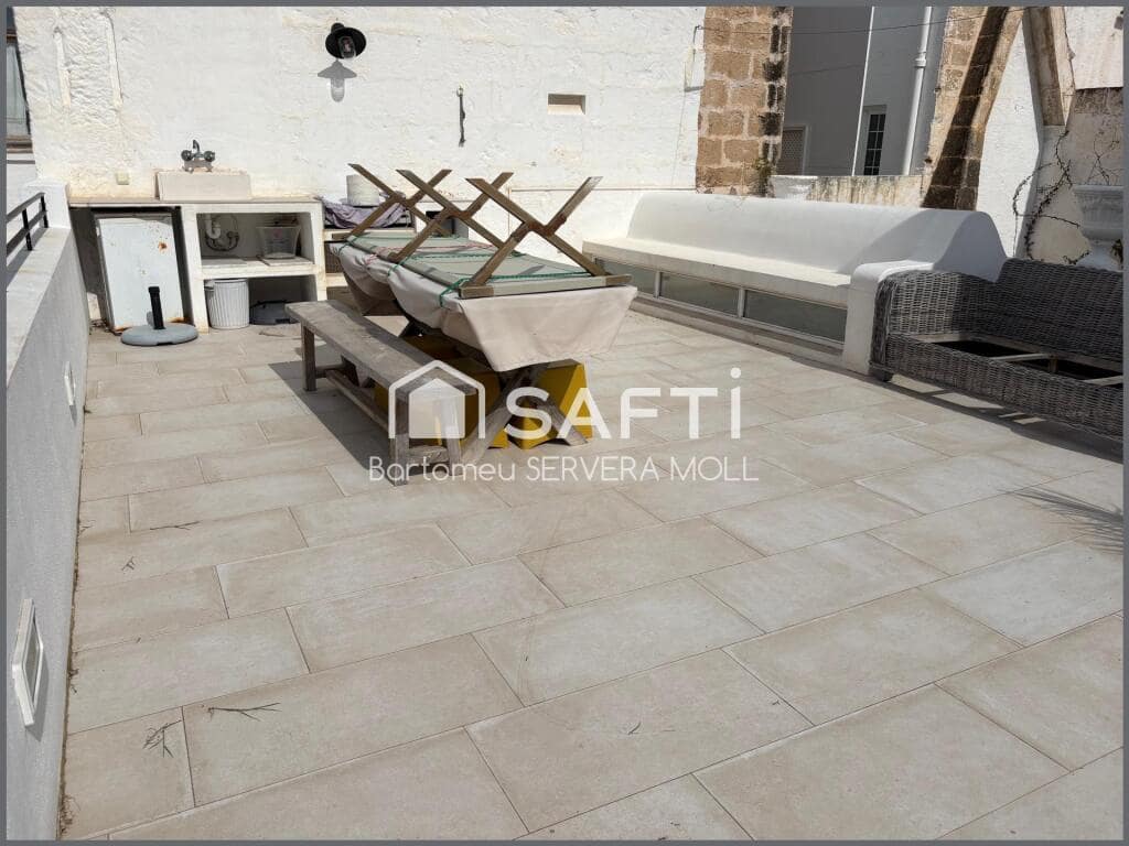 3 bedroom Villa for sale in Ciutadella de Menorca with pool - € 1,285,000 (Ref: 9721535)