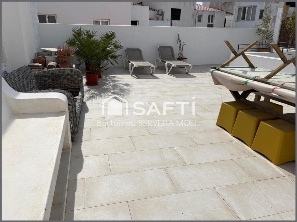 3 bedroom Villa for sale in Ciutadella de Menorca with pool - € 1,285,000 (Ref: 9721535)