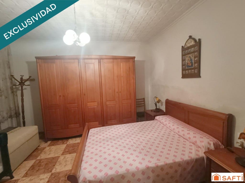 11 bedroom Terraced Villa for sale in Villarta de San Juan with garage - € 169,000 (Ref: 9721539)