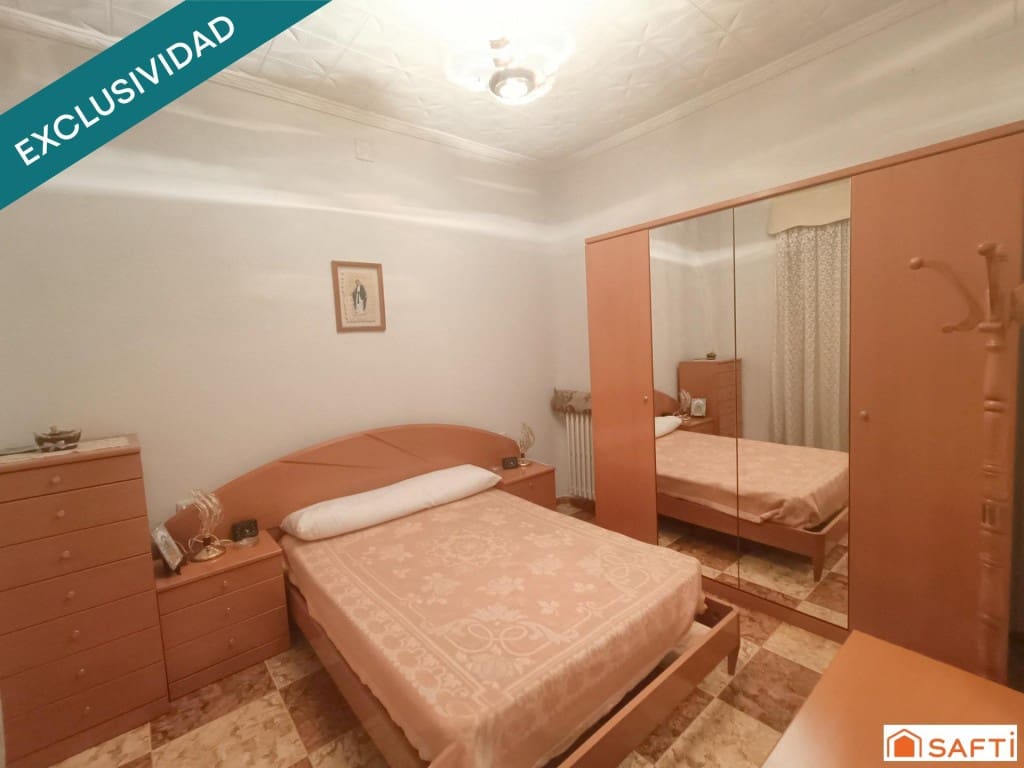 11 bedroom Terraced Villa for sale in Villarta de San Juan with garage - € 169,000 (Ref: 9721539)