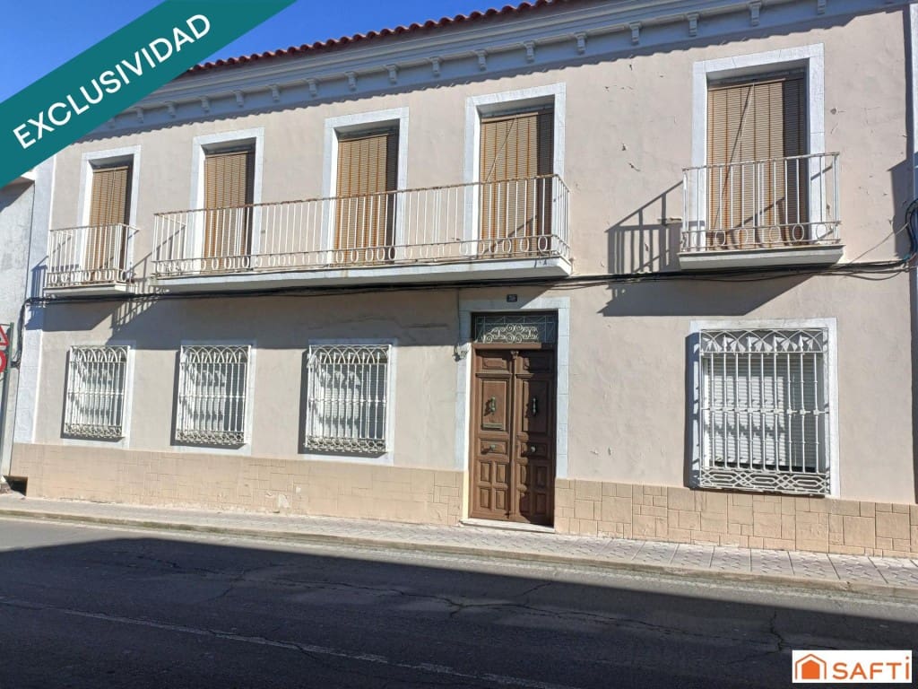 11 bedroom Terraced Villa for sale in Villarta de San Juan with garage - € 169,000 (Ref: 9721539)