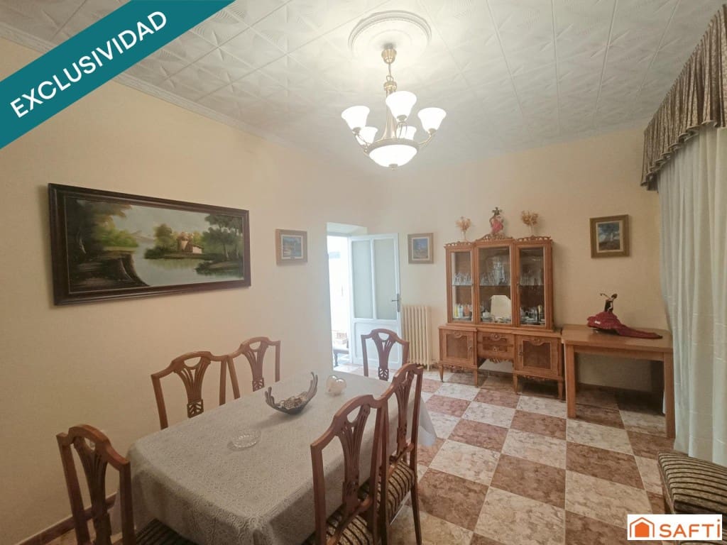 11 bedroom Terraced Villa for sale in Villarta de San Juan with garage - € 169,000 (Ref: 9721539)