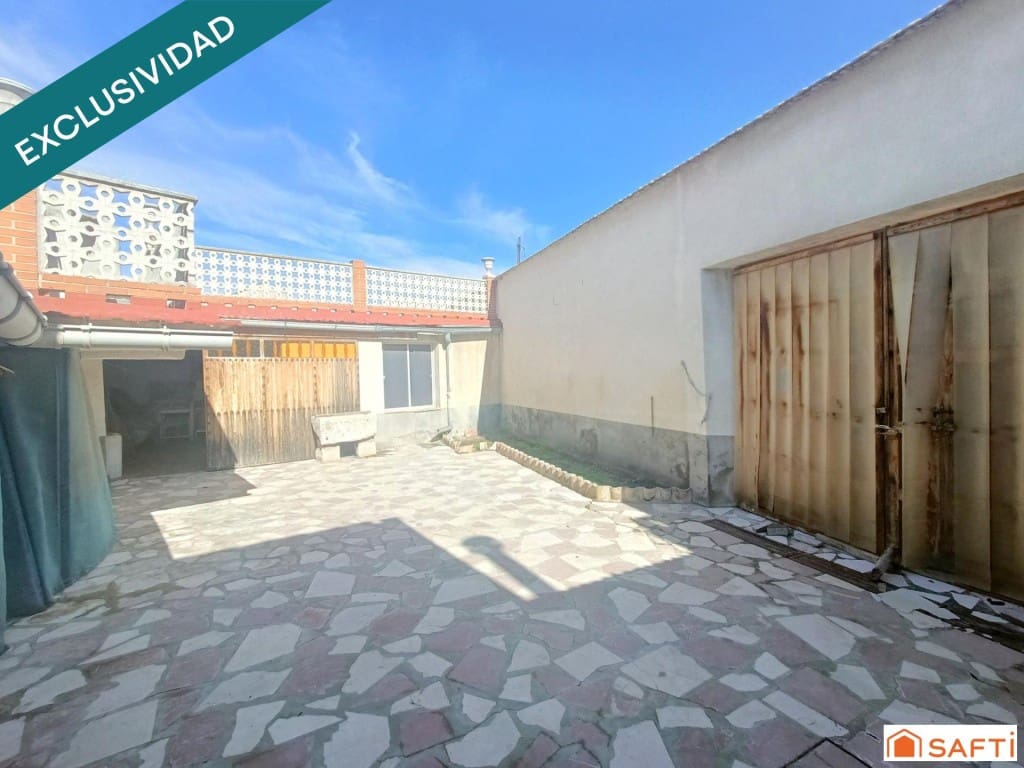 11 bedroom Terraced Villa for sale in Villarta de San Juan with garage - € 169,000 (Ref: 9721539)