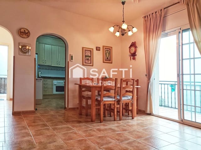 4 bedroom Villa for sale in Maçanet de la Selva with pool garage - € 253,000 (Ref: 9721540)