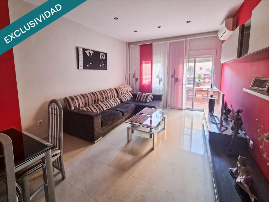 4 soveværelse Rækkehus til salg i Moncada med garage - € 375.000 (Ref: 9721541)