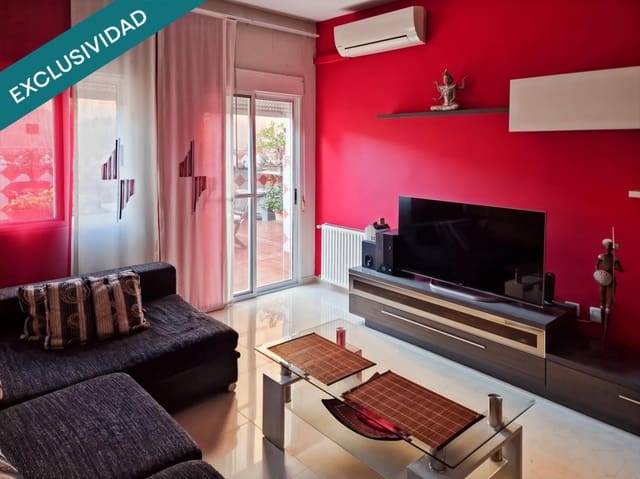 4 soveværelse Rækkehus til salg i Moncada med garage - € 375.000 (Ref: 9721541)