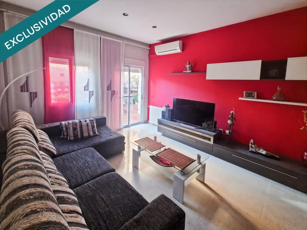 4 soveværelse Rækkehus til salg i Moncada med garage - € 375.000 (Ref: 9721541)