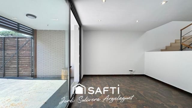 3 makuuhuone Rivitalo myytävänä paikassa L'Escala mukana uima-altaan - 430 000 € (Ref: 9721542)