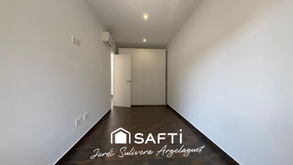 3 makuuhuone Rivitalo myytävänä paikassa L'Escala mukana uima-altaan - 430 000 € (Ref: 9721542)