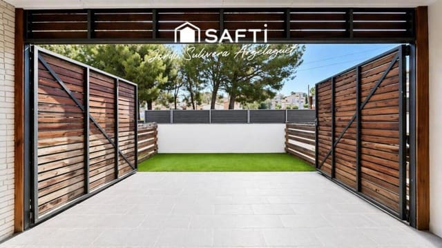 3 makuuhuone Rivitalo myytävänä paikassa L'Escala mukana uima-altaan - 430 000 € (Ref: 9721542)