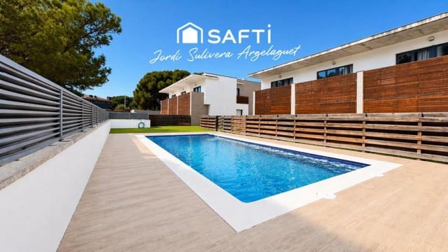 3 makuuhuone Rivitalo myytävänä paikassa L'Escala mukana uima-altaan - 430 000 € (Ref: 9721542)