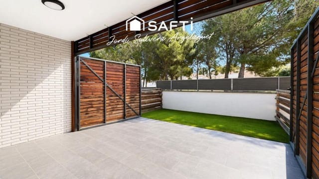 3 makuuhuone Rivitalo myytävänä paikassa L'Escala mukana uima-altaan - 430 000 € (Ref: 9721542)