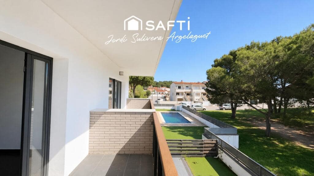 3 bedroom Terraced Villa for sale in L'Escala with pool - € 409,000 (Ref: 9721542)