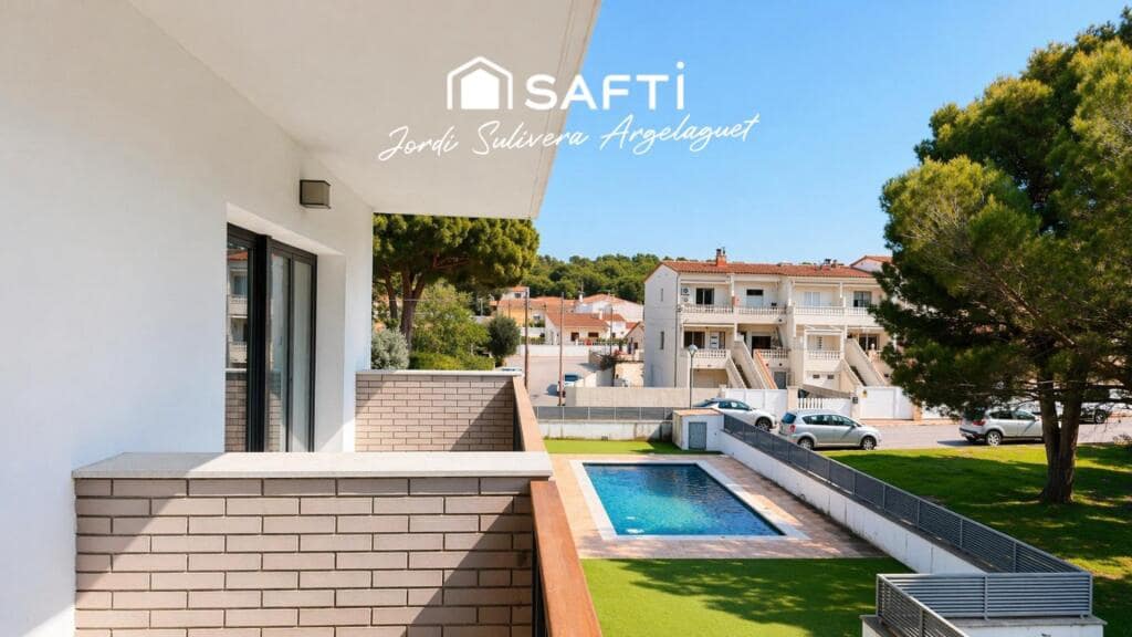 3 bedroom Terraced Villa for sale in L'Escala with pool - € 409,000 (Ref: 9721542)