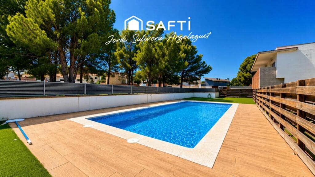 3 bedroom Terraced Villa for sale in L'Escala with pool - € 409,000 (Ref: 9721542)