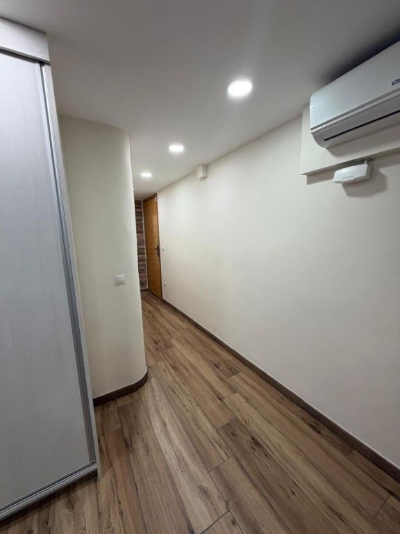 Local Commercial à vendre à Barcelone ville - 440 000 € (Ref: 9721543)