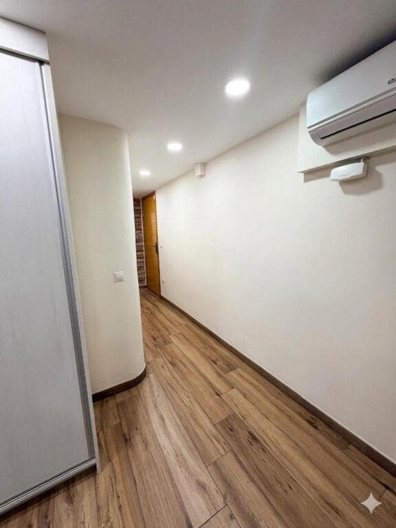 Local Commercial à vendre à Barcelone ville - 440 000 € (Ref: 9721543)